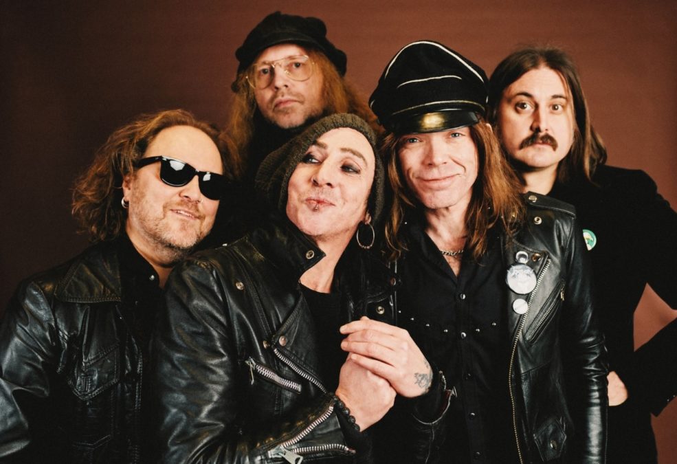 THE HELLACOPTERS With New Song