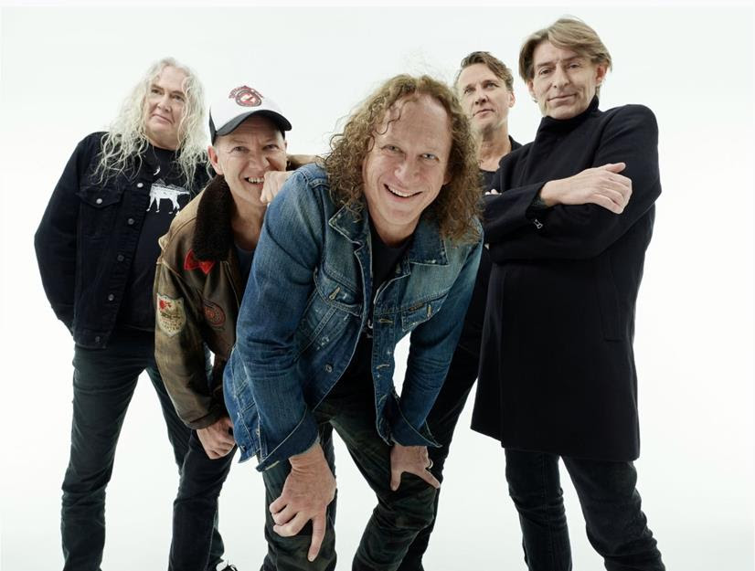 Entering The Dirty Thirties With THE SCREAMING JETS