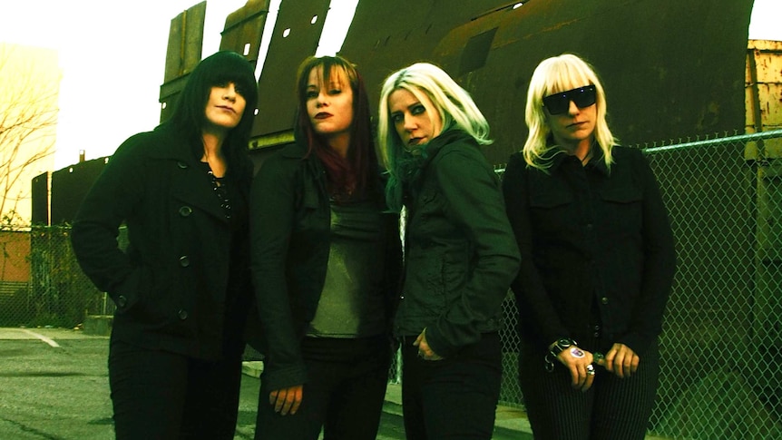 L7 To Play BRICKS ARE HEAVY In Full On Australia & New Zealand Tour