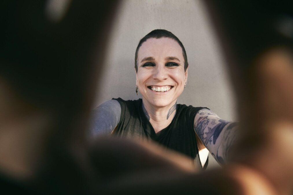 Punk Icon LAURA JANE GRACE Releases First Single Titled ‘Dysphoria Hoodie’ Off Forthcoming Album