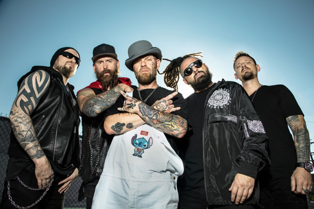 FIVE FINGER DEATH PUNCH Celebrate 10 Years Of Epic Albums With 6LP Vinyl Box Set